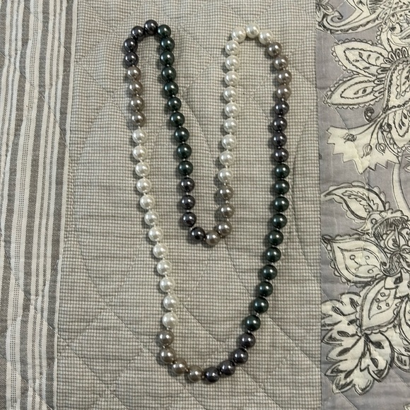 Necklace pearls - Picture 1 of 3